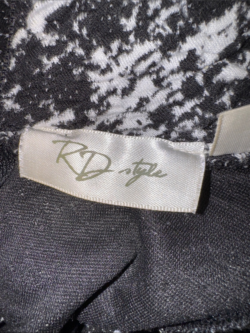 RD Style Black & White Tweed Midi Sheath Dress - Picture 4 of 6